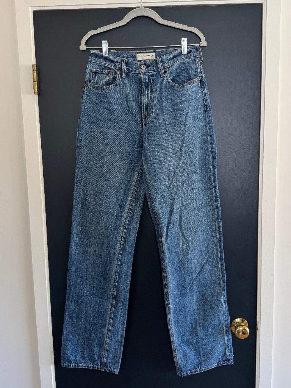 Abercrombie High Rise Loose Jeans sz 26 Extra Long